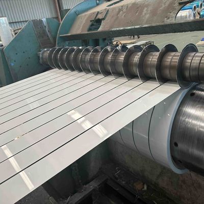 سبيكة 3105 0.28 * 180mm ضد الخدوش PE الطلاء شريط الألومنيوم المطلي مسبقاً لصناعة ستائر الأبواب