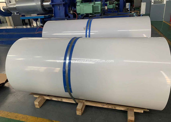 2650mm سبيكة 5052 H46 فائقة الوضوح اللون الأبيض المطلي الملفوفة من الألومنيوم المستخدمة لصنع صندوق الشاحنات والشاحنات