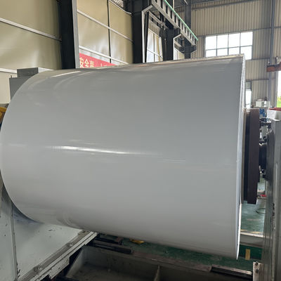 AA5052 H46 مقاس 0.9mm طلاء ألوان ألومنيوم ورق 2600mm عرض للإنتاج لوحات السيارات