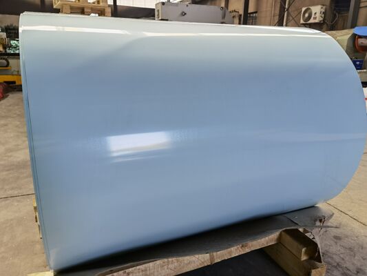 لفائف ألومنيوم AA3003 H14 0.6 مم مسبقة الطلاء على الوجهين بلون بني لمادة مياه الأمطار