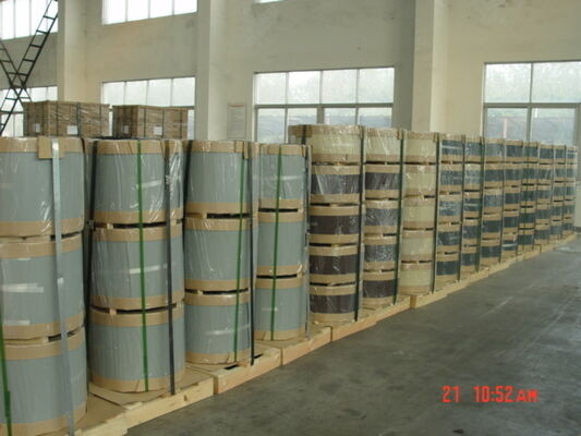 سبيكة متينة سميكة 1 ملم 3105 H24 ملفات الألومنيوم المطلية مسبقاً مع طلاء PVDF لطلاء السقف