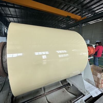 ملف ألومنيوم مطلي مسبقًا مقاوم للتآكل بسمك 0.5-1.0 مم بألوان مخصصة لألواح التسقيف المموجة