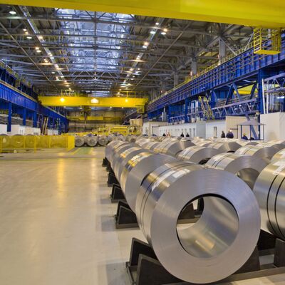 سبائك الألومنيوم 3003 صفائح الألمنيوم للأسقف الصناعية | السُمك 0.7-1.5 ملم | العرض 900-1500 ملم | مطلي بالبولي إيثيلين (البوليستر).