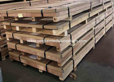 عالية اللمعان أو مات إنهاء PE / PVDF الألمنيوم المطلي مسبقًا ، ورقة الألمنيوم الملونة